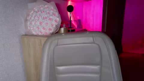 Snapshot of crystallkris chatting on 12/08/24, 11:19 Kristina online show from 12/08/24, 11:19