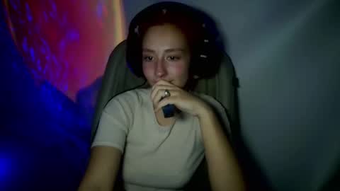 Snapshot of crystallkris chatting on 12/21/24, 09:25 Kristina online show from 12/21/24, 09:25