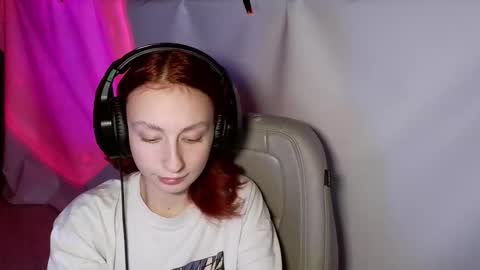 Snapshot of crystallkris chatting on 12/29/24, 12:20 Kristina online show from 12/29/24, 12:20