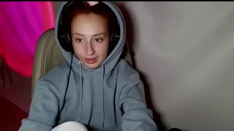 Snapshot of crystallkris chatting on 12/30/24, 05:26 Kristina online show from 12/30/24, 05:26