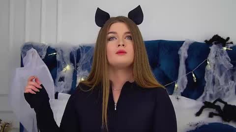 Crystal online show from 10/26/25, 06:03