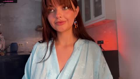 Snapshot of crystalnova_ chatting on 04/01/26, 01:41 Kristina online show from 04/01/26, 01:41