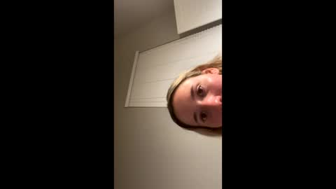 Nikki online show from 09/28/25, 06:41