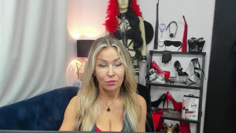 CrystalHotty online show from 10/14/25, 04:57