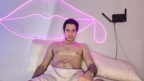 Snapshot of cshundderlick chatting on 03/08/26, 04:27 cshunderlick online show from 03/08/26, 04:27