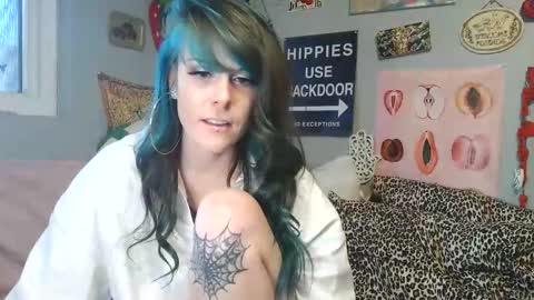 Snapshot of cu2sly chatting on 01/10/26, 08:10 online show from 01/10/26, 08:10