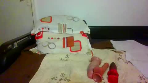 Snapshot of cubevert chatting on 03/06/26, 07:32 cubevert online show from 03/06/26, 07:32