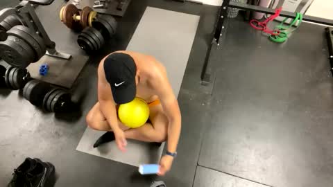 Snapshot of cubinheat chatting on 11/16/25, 07:52 cubinheat online show from 11/16/25, 07:52