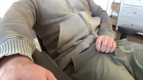 Snapshot of cuckgriff23 chatting on 03/19/26, 03:38 cuckgriff23 online show from 03/19/26, 03:38