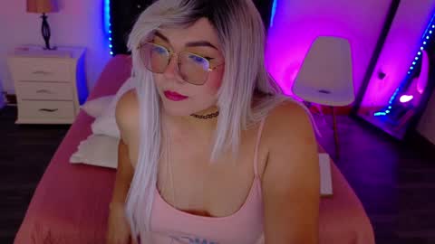 Snapshot of cuckoldlover69_ chatting on 12/19/24, 03:51 cuckoldlover69_ online show from 12/19/24, 03:51