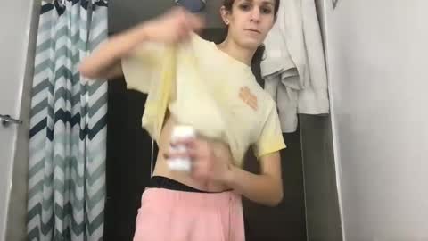 cuddleavenue online show from 09/26/25, 01:20