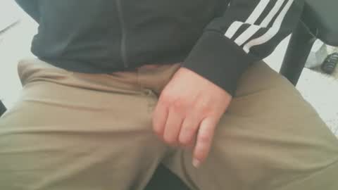 Snapshot of cuddlebeardeluxe chatting on 03/03/26, 04:02 cuddlebeardeluxe online show from 03/03/26, 04:02