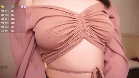 Ellie online show from 12/16/25, 03:17