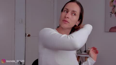 Leonela online show from 02/14/26, 06:48