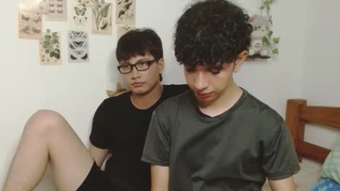 Snapshot of cuddly_and_jinx chatting on 03/02/26, 04:36 cuddly_and_jinx online show from 03/02/26, 04:36