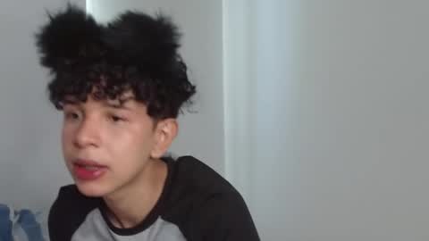 Cuddly online show from 12/03/24, 04:06