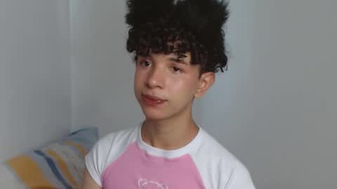 Cuddly online show from 12/05/24, 04:55