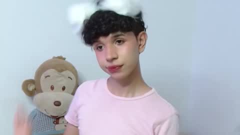 Cuddly online show from 10/14/25, 03:40