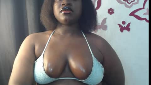 Snapshot of cum_coco_sweet chatting on 07/31/26, 04:50 Coco sweet online show from 07/31/26, 04:50