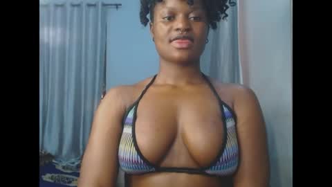 Snapshot of cum_ebony_petitxx chatting on 05/09/26, 06:40 cath online show from 05/09/26, 06:40