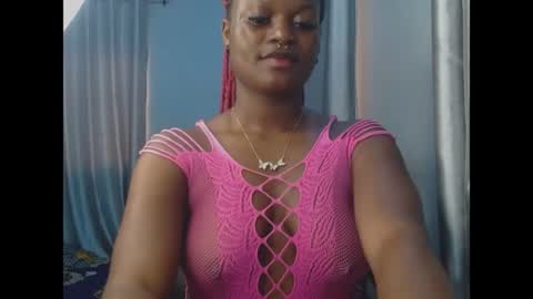 Snapshot of cum_ebony_petitxx chatting on 05/16/26, 06:43 cath online show from 05/16/26, 06:43