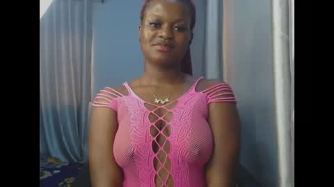 Snapshot of cum_ebony_petitxx chatting on 05/16/26, 07:05 cath online show from 05/16/26, 07:05