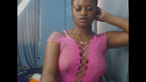 Snapshot of cum_ebony_petitxx chatting on 05/16/26, 10:36 cath online show from 05/16/26, 10:36