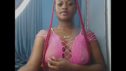 Snapshot of cum_ebony_petitxx chatting on 05/17/26, 06:33 cath online show from 05/17/26, 06:33