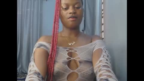 Snapshot of cum_ebony_petitxx chatting on 05/20/26, 06:52 cath online show from 05/20/26, 06:52