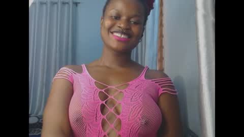 Snapshot of cum_ebony_petitxx chatting on 06/03/26, 02:33 cath online show from 06/03/26, 02:33