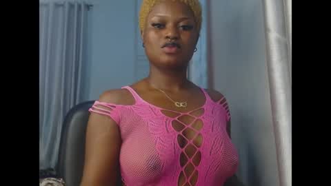 Snapshot of cum_ebony_petitxx chatting on 06/07/26, 06:39 cath online show from 06/07/26, 06:39