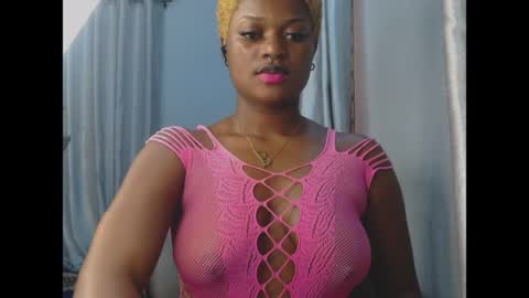 Snapshot of cum_ebony_petitxx chatting on 06/08/26, 06:47 cath online show from 06/08/26, 06:47