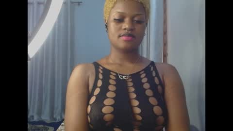 Snapshot of cum_ebony_petitxx chatting on 06/10/26, 06:56 cath online show from 06/10/26, 06:56