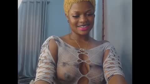 Snapshot of cum_ebony_petitxx chatting on 06/11/26, 06:44 cath online show from 06/11/26, 06:44