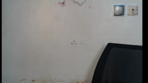 Snapshot of cum_ebony_xxxpetit chatting on 05/12/26, 01:47 Teeha online show from 05/12/26, 01:47