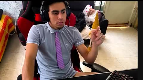    online show from 12/15/25, 04:55