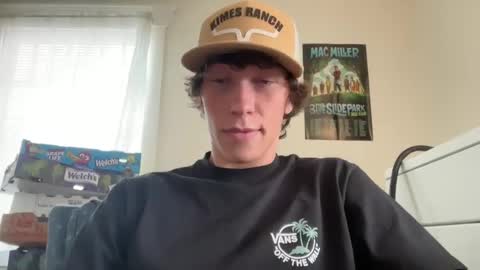 Snapshot of cum_with_me_96 chatting on 09/19/25, 09:04 cum_with_me_96 online show from 09/19/25, 09:04