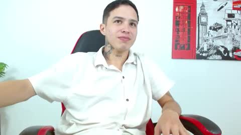 Snapshot of cumandres chatting on 02/13/26, 03:19 cumandres online show from 02/13/26, 03:19