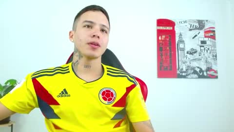 cumandres online show from 06/17/26, 03:35