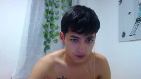 Snapshot of cumb0y_squirtgirl chatting on 09/23/25, 09:45 Pablo and emma online show from 09/23/25, 09:45