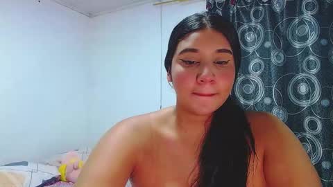 Snapshot of cumb0y_squirtgirl chatting on 03/17/26, 09:34 Pablo and emma online show from 03/17/26, 09:34
