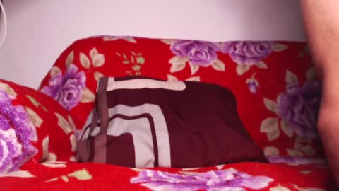 Snapshot of cumjuicy chatting on 12/21/24, 12:38 Sebby online show from 12/21/24, 12:38