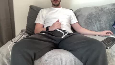 Snapshot of cumlvr11 chatting on 03/09/25, 09:57 Tony online show from 03/09/25, 09:57