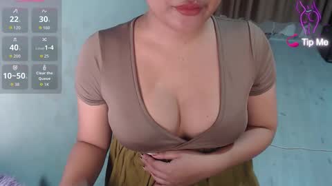 Snapshot of cumming_layxx chatting on 10/12/25, 05:34 alay online show from 10/12/25, 05:34