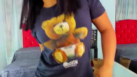 Snapshot of cumming_tiffani chatting on 02/12/25, 12:01 cumming tiffani online show from 02/12/25, 12:01