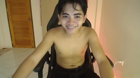 Snapshot of cummingyu chatting on 01/05/25, 01:47 cummingyu online show from 01/05/25, 01:47