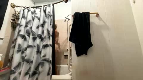 Snapshot of cumnsparkle chatting on 12/22/25, 05:54 cumnsparkle online show from 12/22/25, 05:54