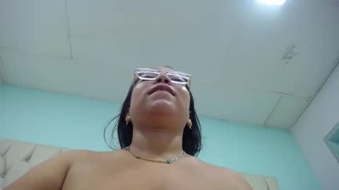 Snapshot of cumontitsxxx chatting on 03/25/26, 11:49 Cumontitsxxx online show from 03/25/26, 11:49