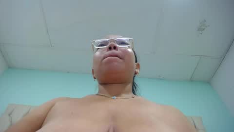 Snapshot of cumontitsxxx chatting on 03/30/26, 12:28 Cumontitsxxx online show from 03/30/26, 12:28