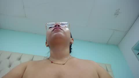 Snapshot of cumontitsxxx chatting on 04/15/26, 11:28 Cumontitsxxx online show from 04/15/26, 11:28